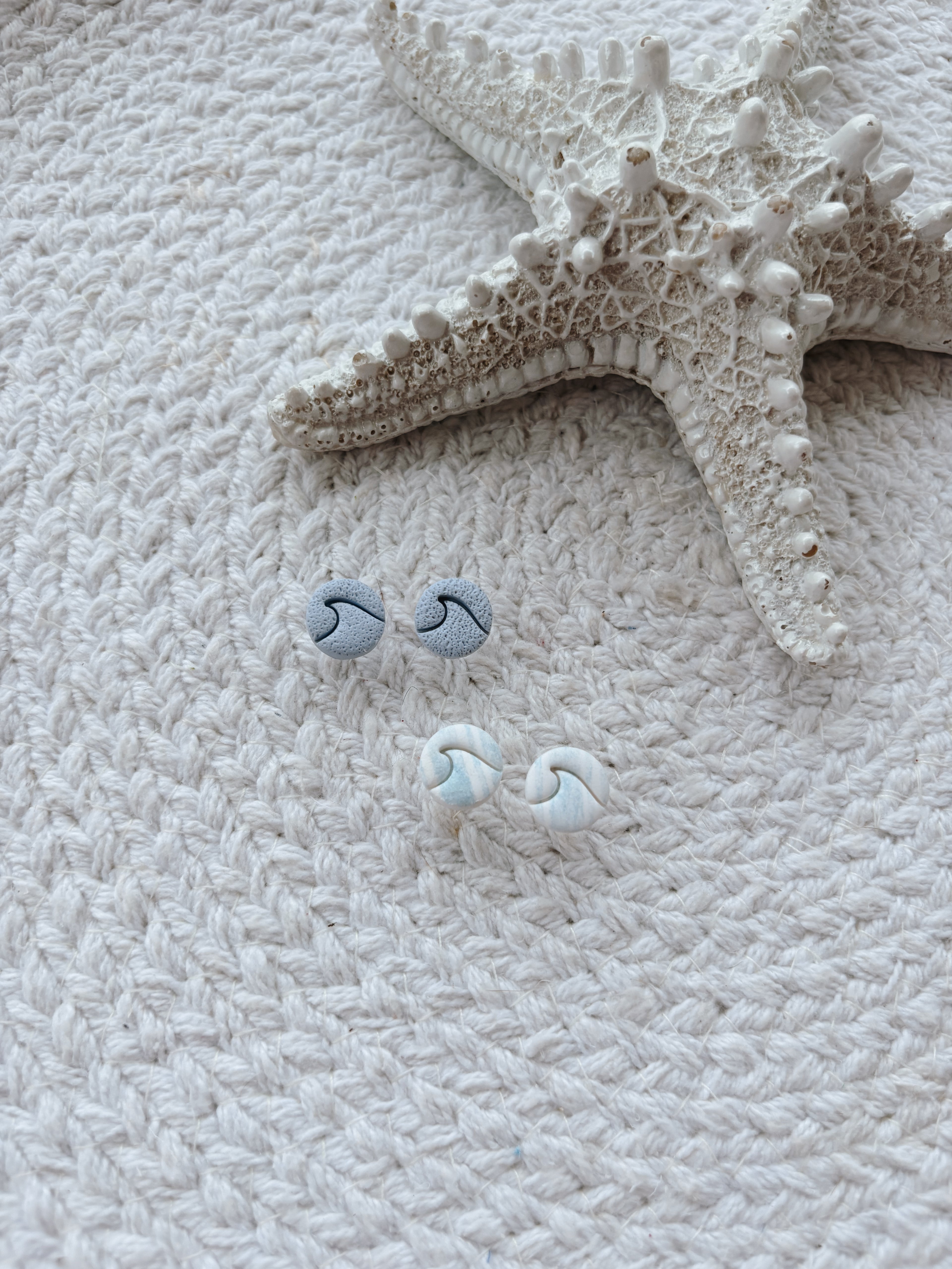 Wave Studs