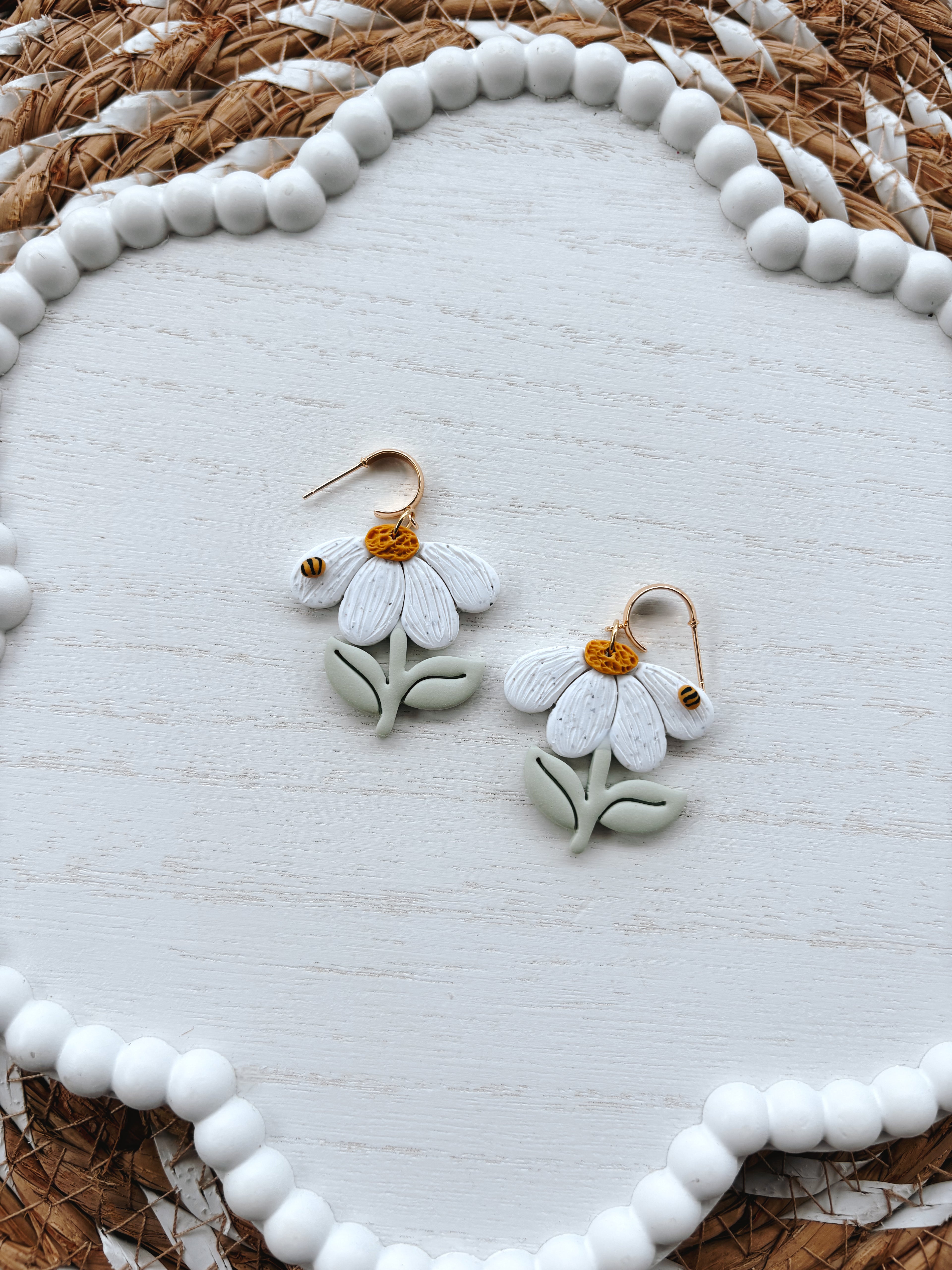 Daisy Dangles