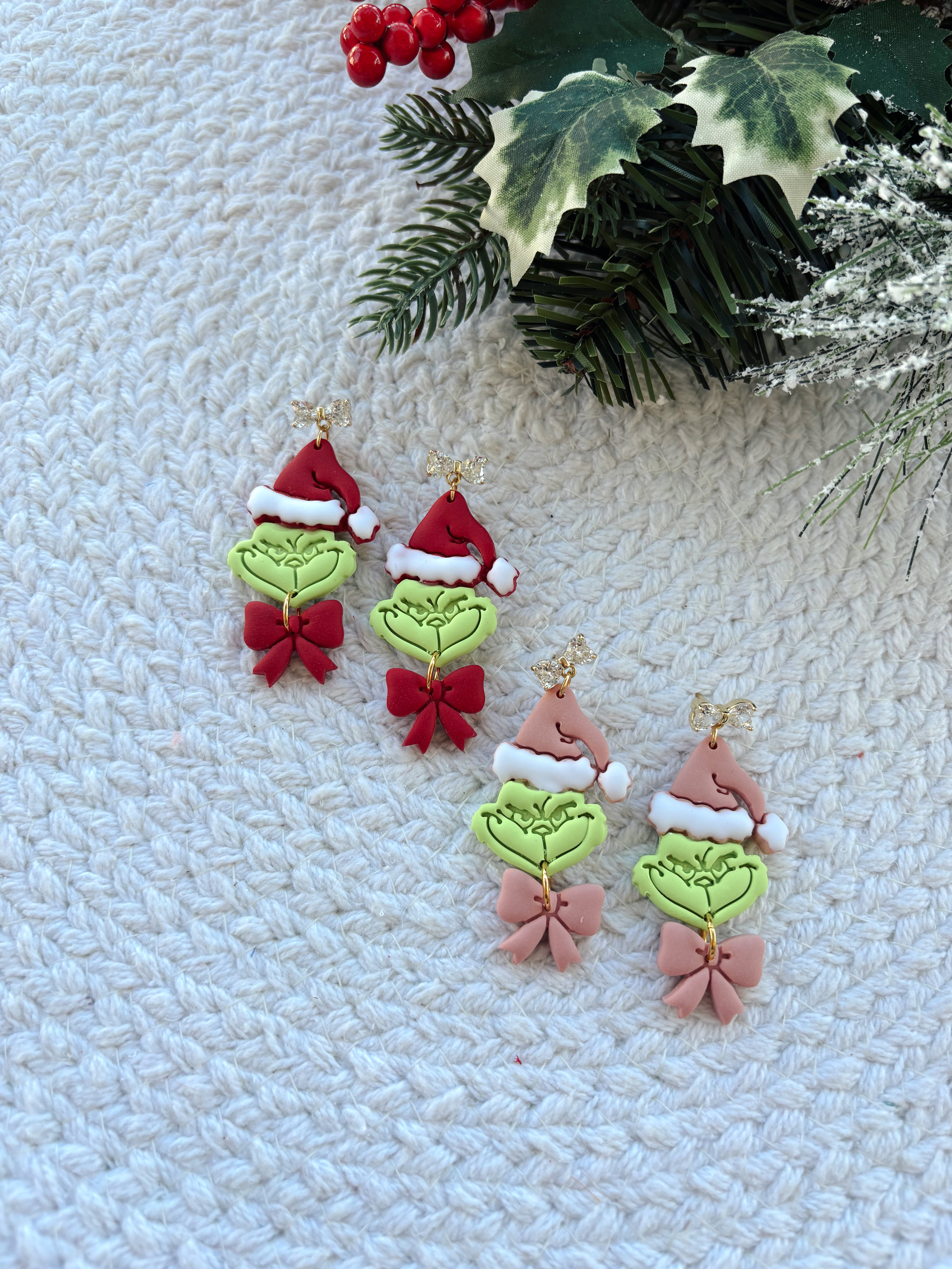 Grinchy Bow Dangles