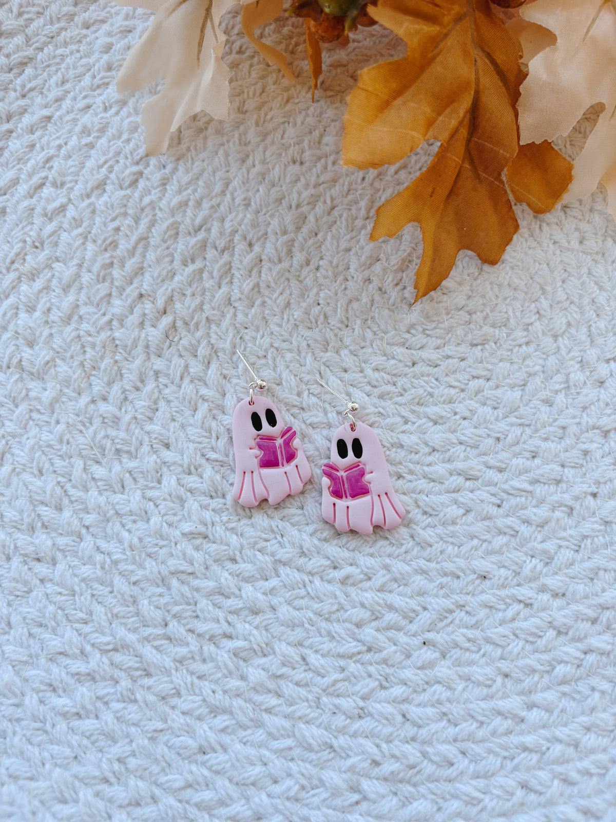 Pink Reading Ghosties