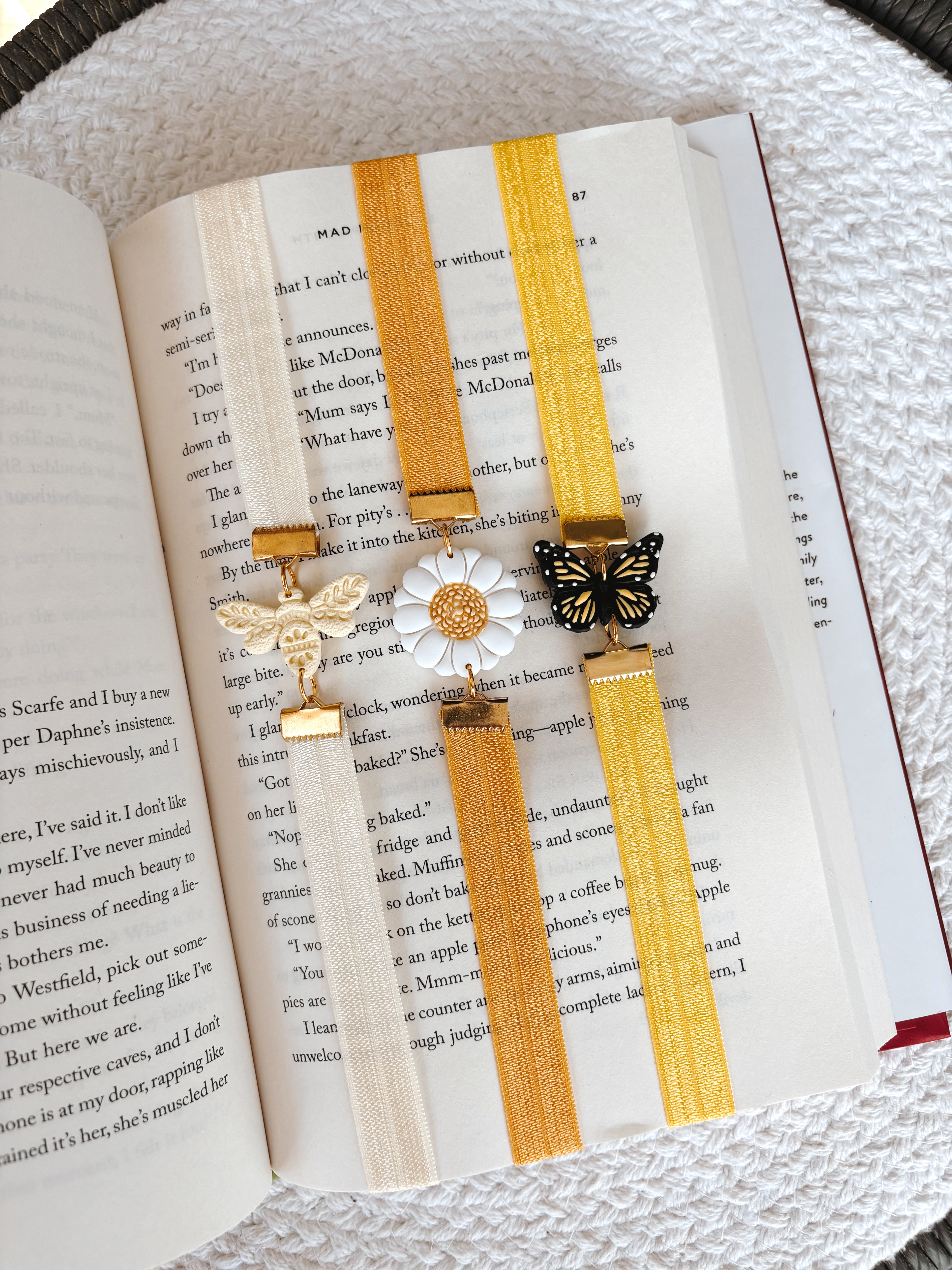 Spring Elastic Bookmark