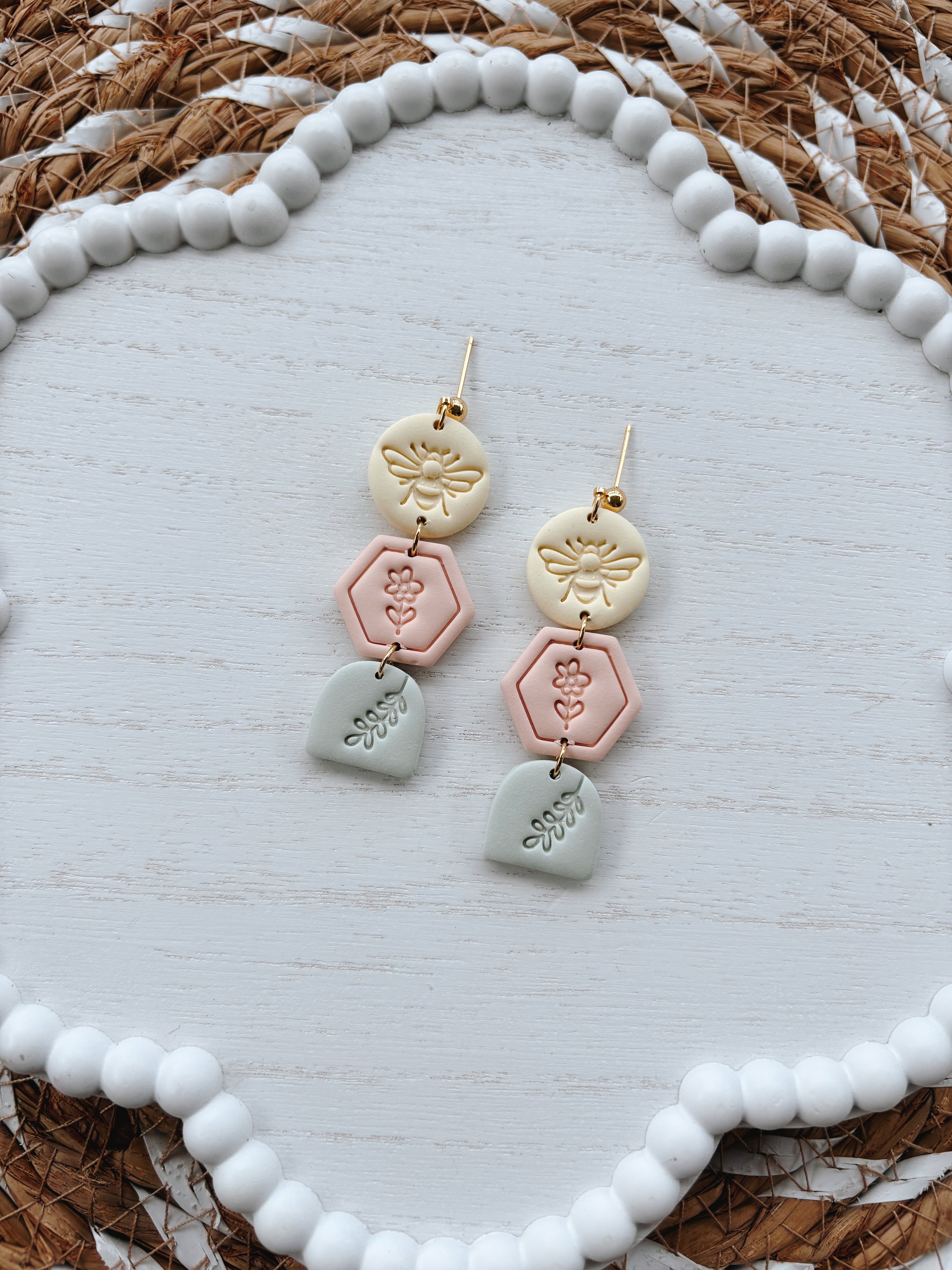Floral Bees- Pastel