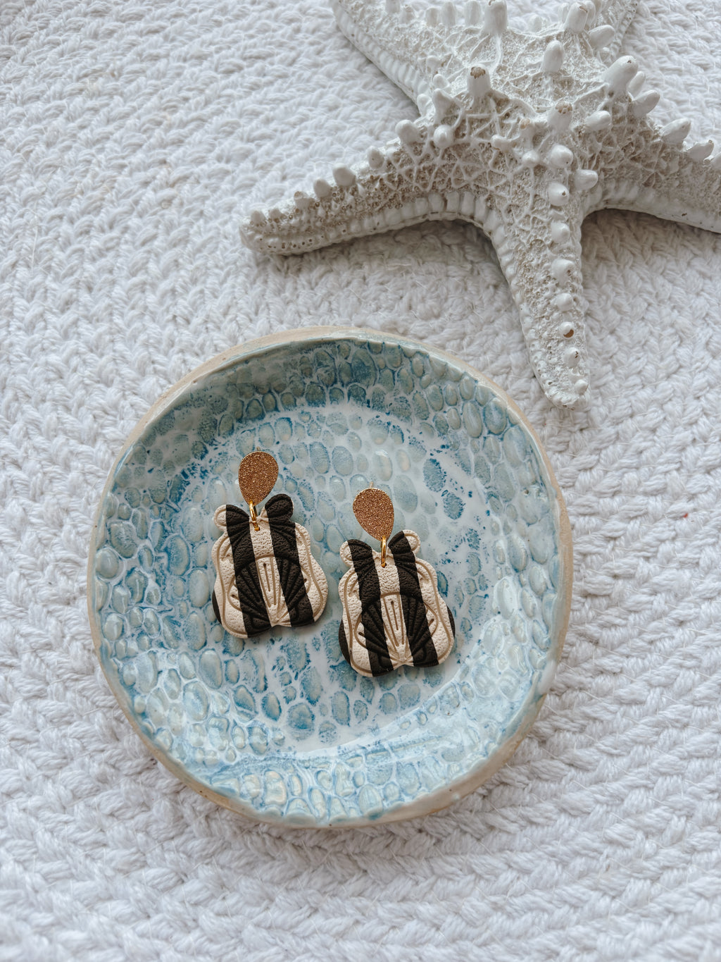 Coastal Shell Bows